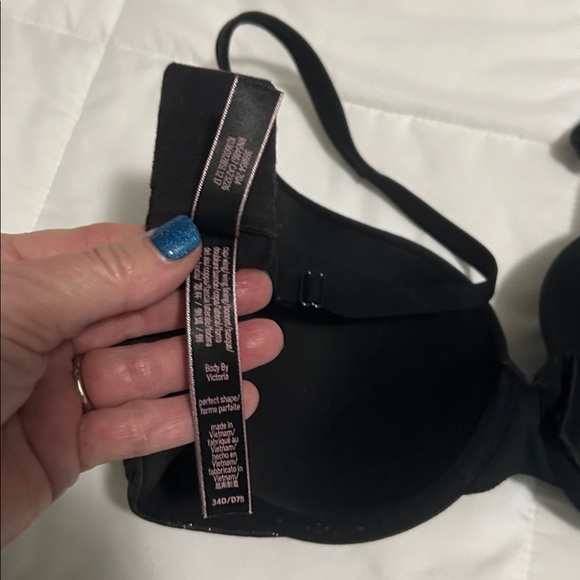 ๐5/$15 Body by Victoria perfect shape bra, black in color - Picture 6 of 7